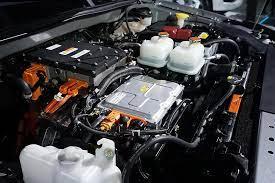 Hybridbil på verksted